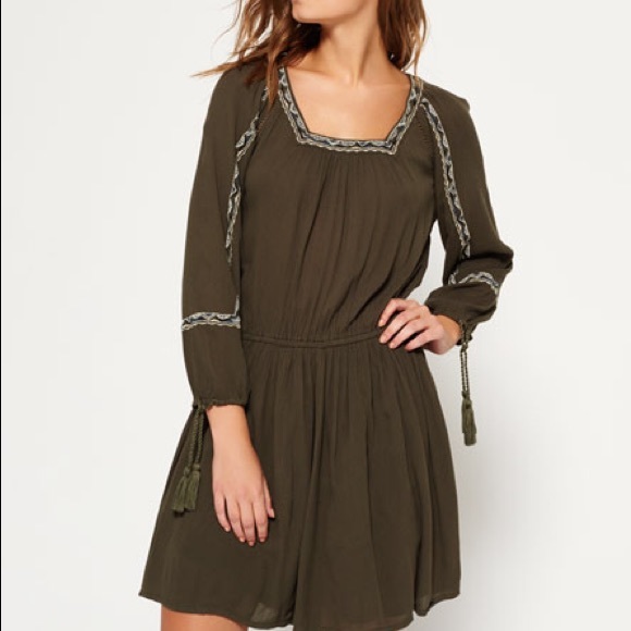 fringe dress festival